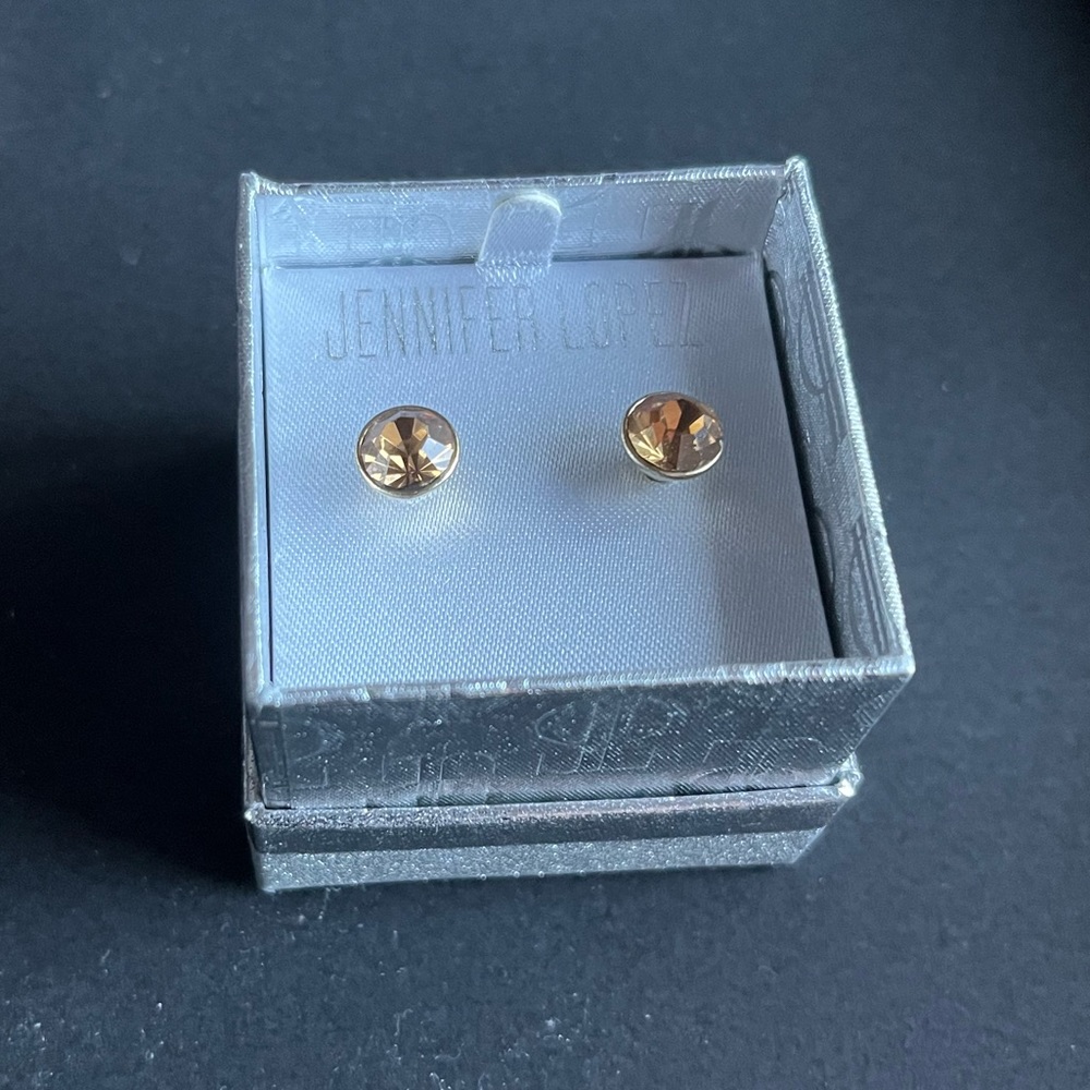 NWOT Jennifer Lopez Earrings